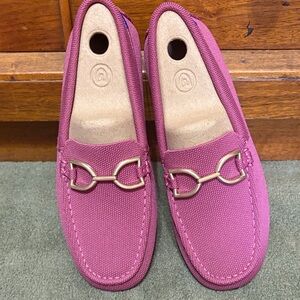 Rothy's Berry Loafers with Gold Accent